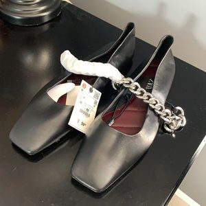 Zara chain strap black flats